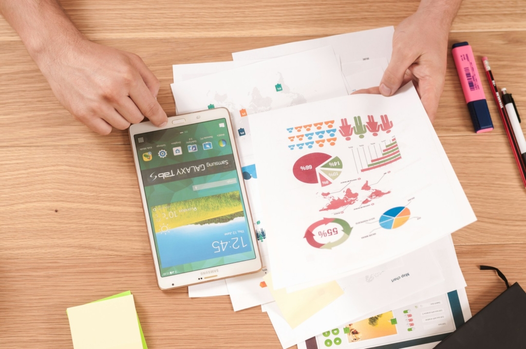 data engineers working to build business report with the help of AI